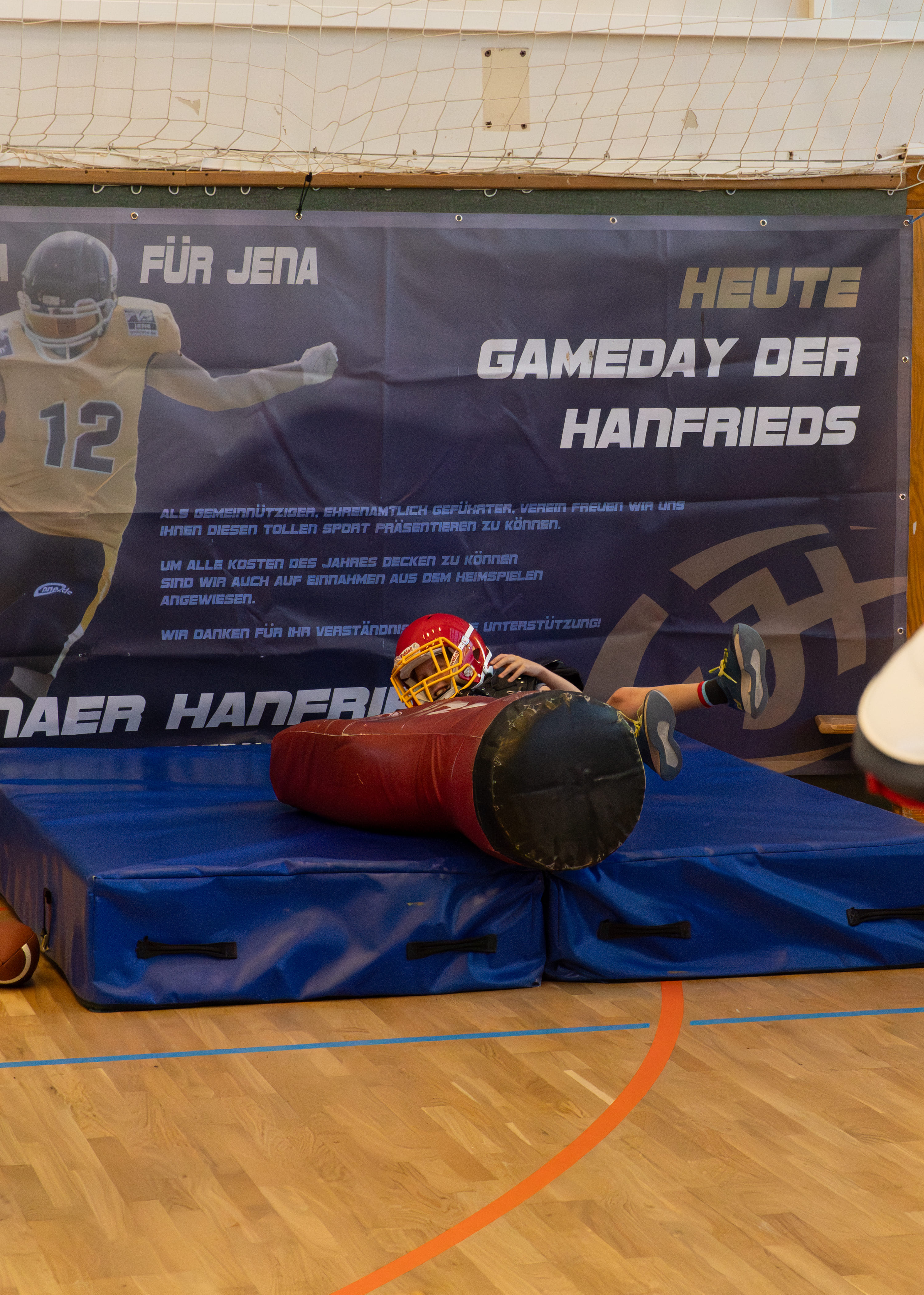 Hanfrieds_football